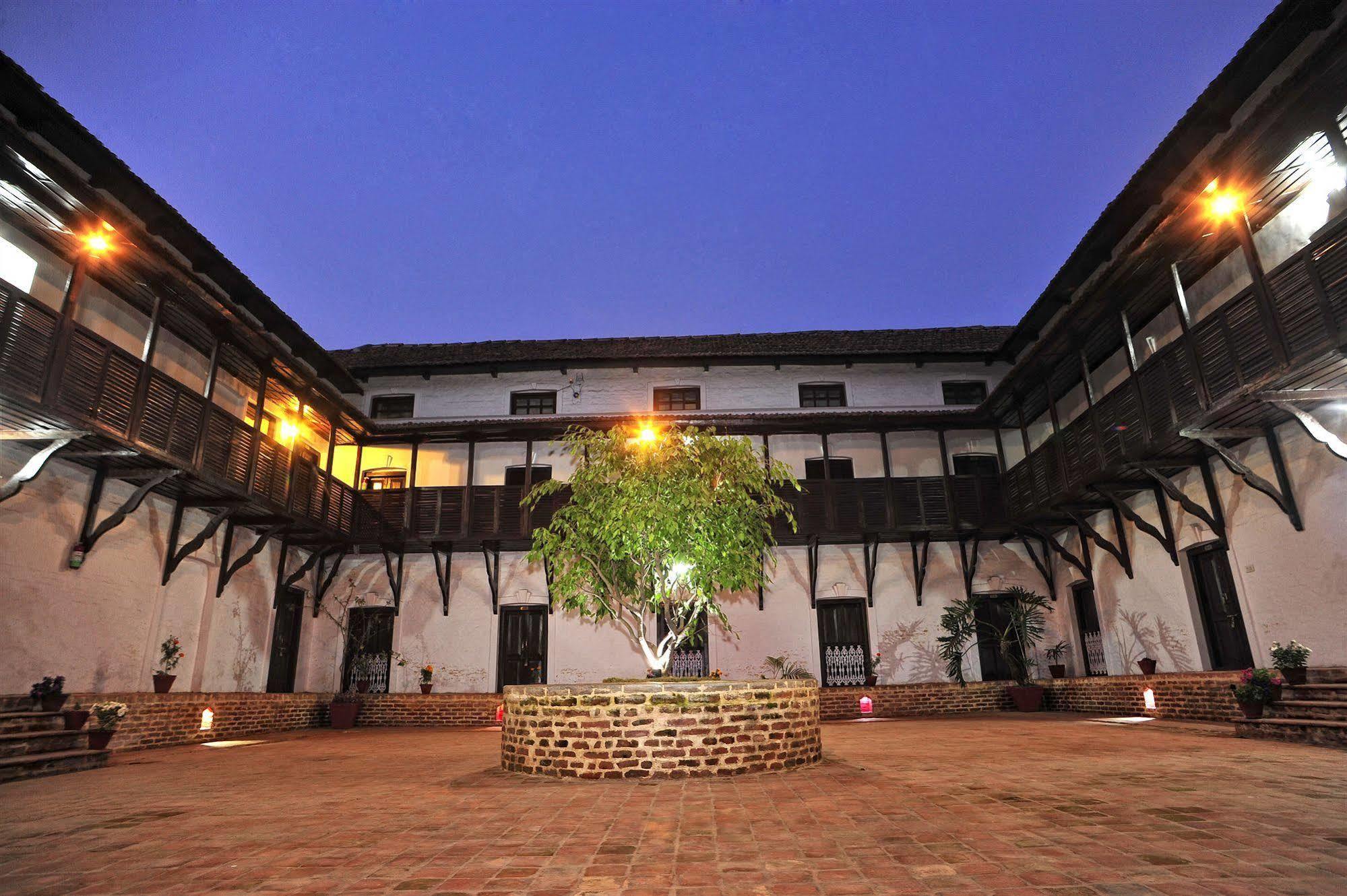 Oyo 738 Hotel Kaze Darbar Kathmandu Exterior photo