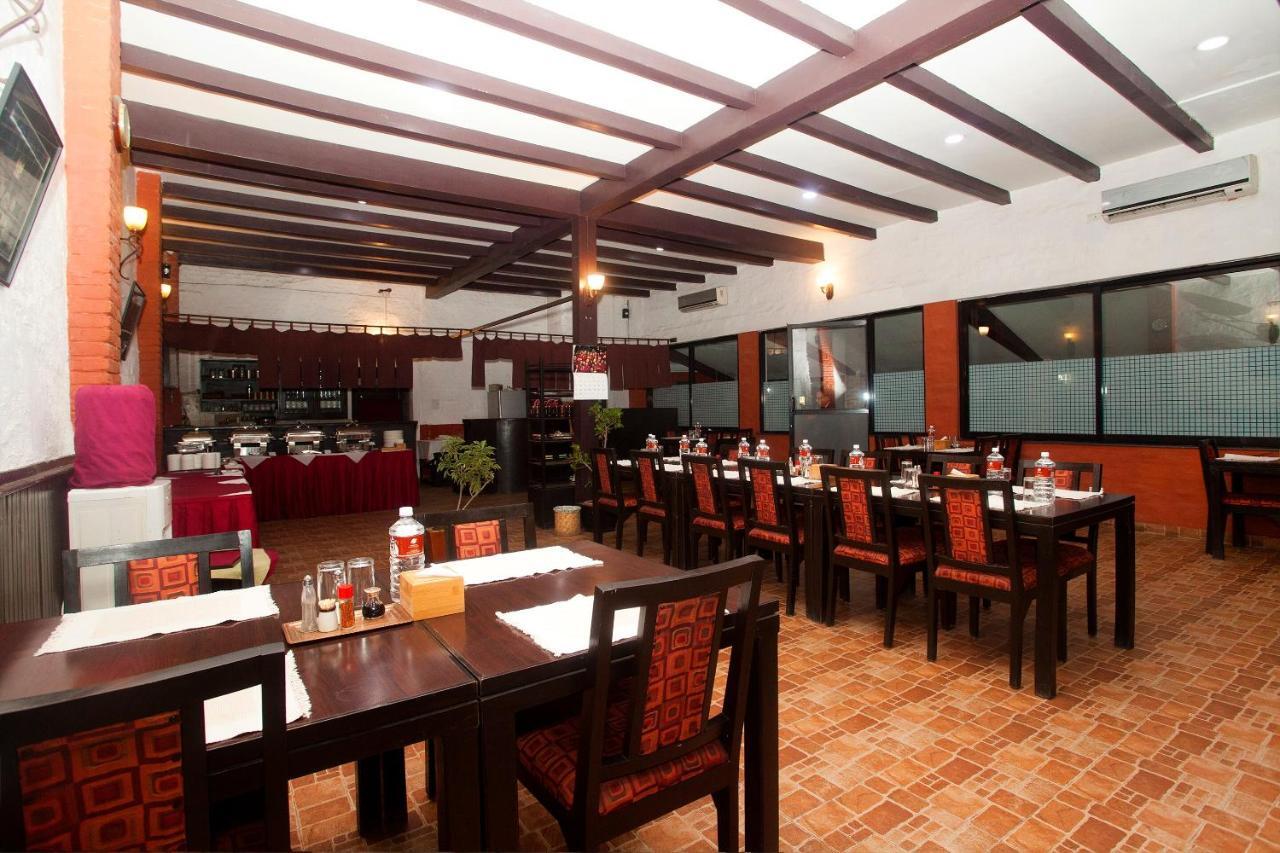 Oyo 738 Hotel Kaze Darbar Kathmandu Exterior photo